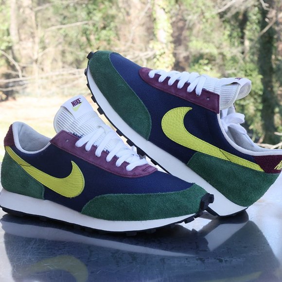 Nike Daybreak Cosmic Bonsai Men’s Size 11 main image 5